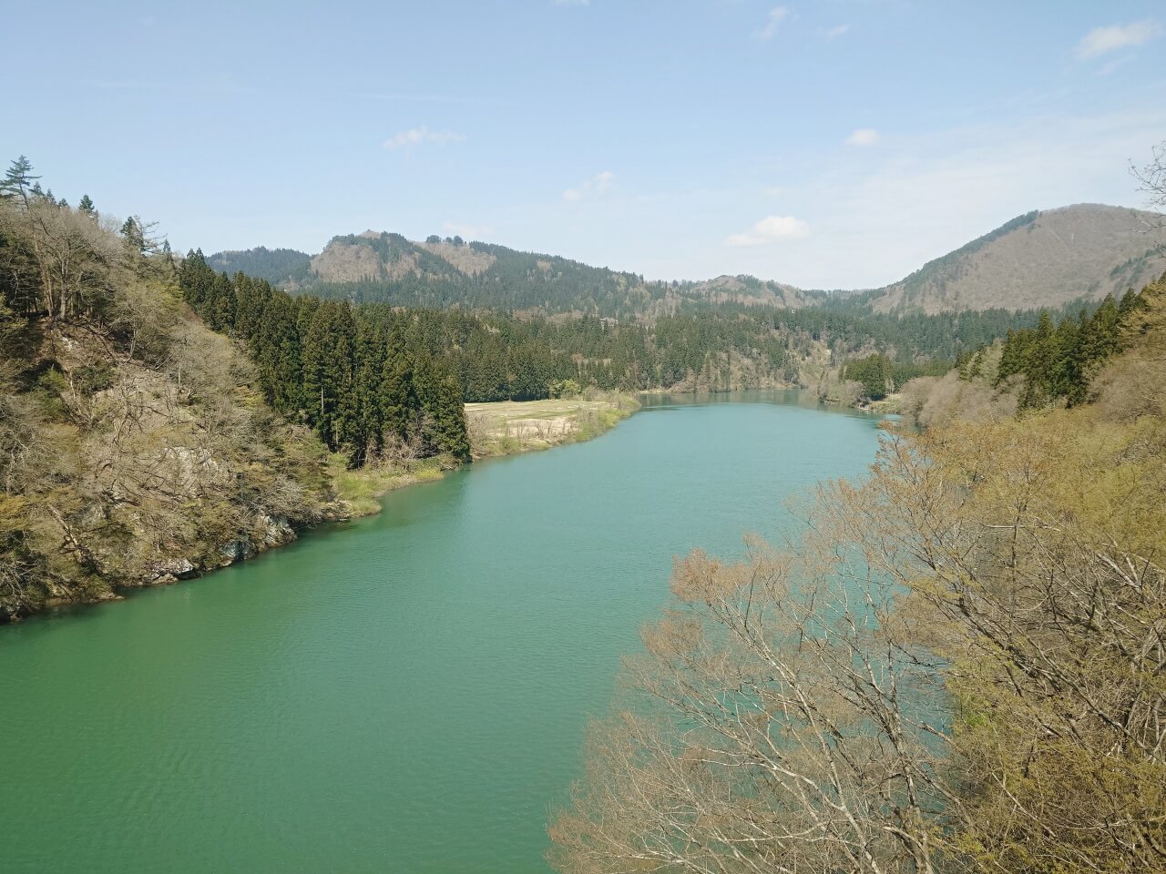 只見川
