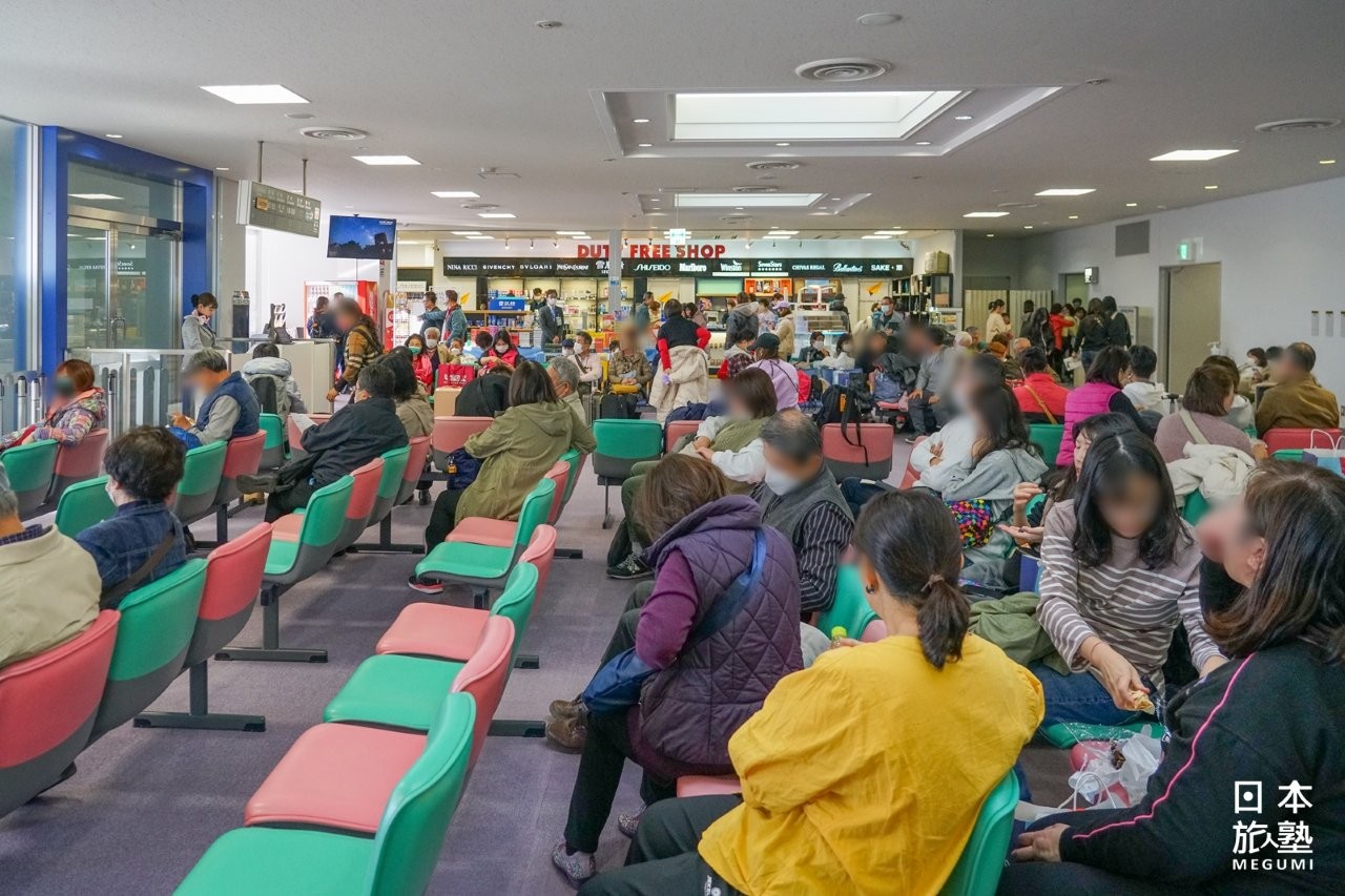 地方機場軟硬體設備都較為迷你，建議先有心裡準備