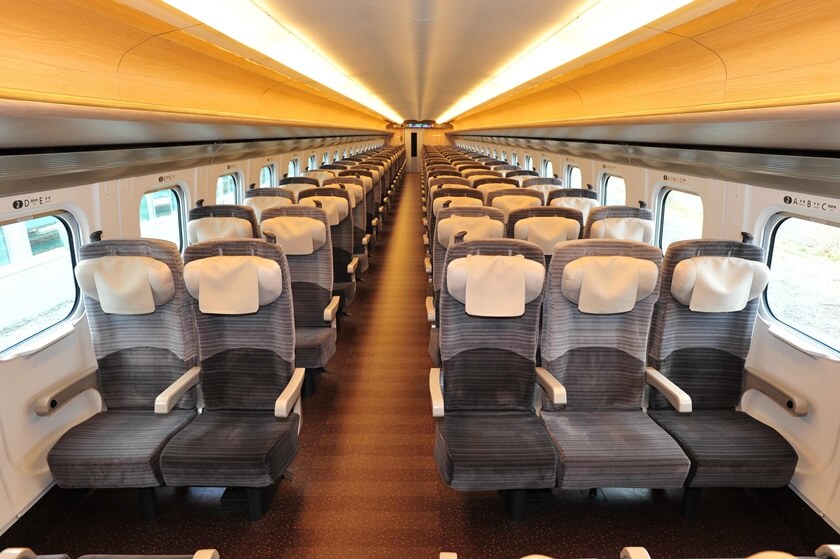 一部份的火車，座椅可旋轉。(Image credit: JR East)