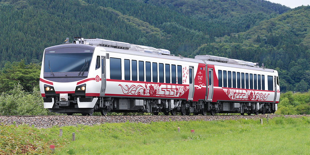 「陽旅」為兩輛編成的觀光列車，採全車指定席