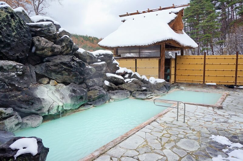 Takayu Onsen (高湯温泉) in the mountains of Azuma. (Image credit: 福島県観光物産交流協会)