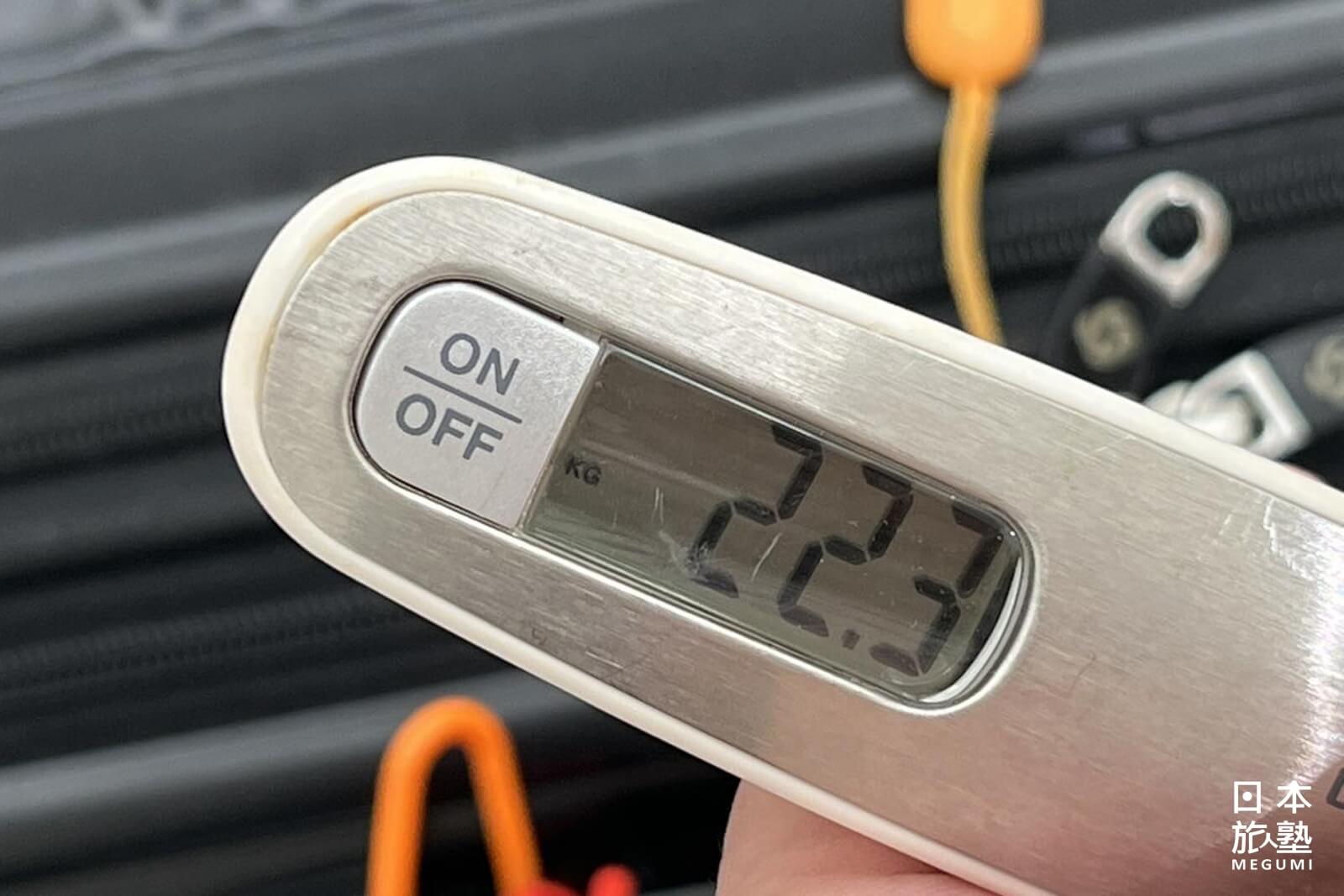 電子秤是行李箱不可或缺的好搭檔