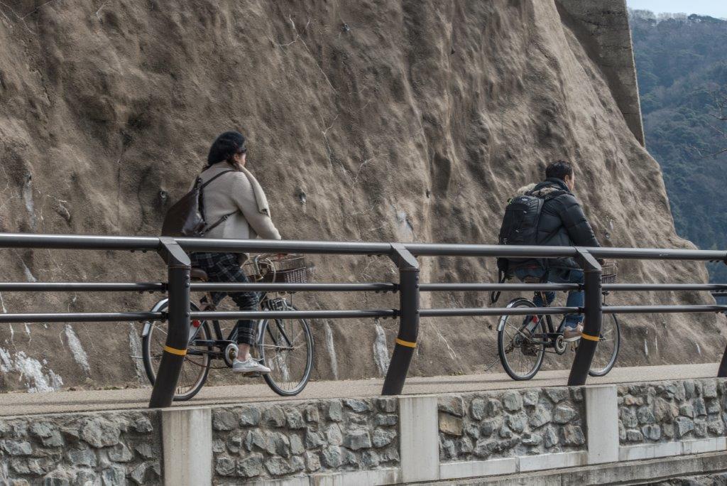 伊根町是很適合騎腳踏車放鬆的行程，在伊根町觀光案內所就可以預約免費的腳踏車體驗。