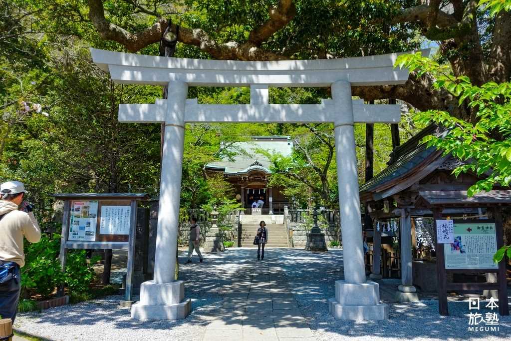 御靈神社是一座相當靜謐的神社，祭拜權五郎景政