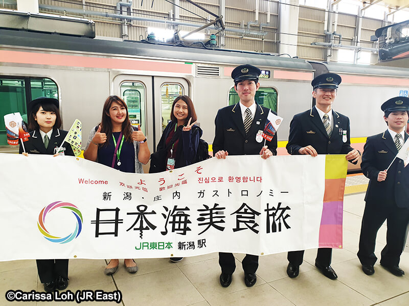 Posing for a photo at Niigata Station. (Image credit: JR East / Carissa Loh)