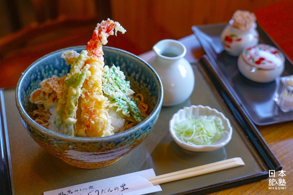 美味上桌的蕎麥麵套餐