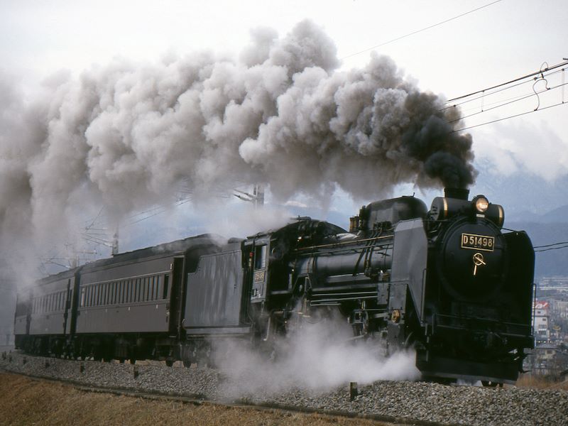 The powerful D51 498 chugging along the Gunma countryside. (Image credit: JR East)