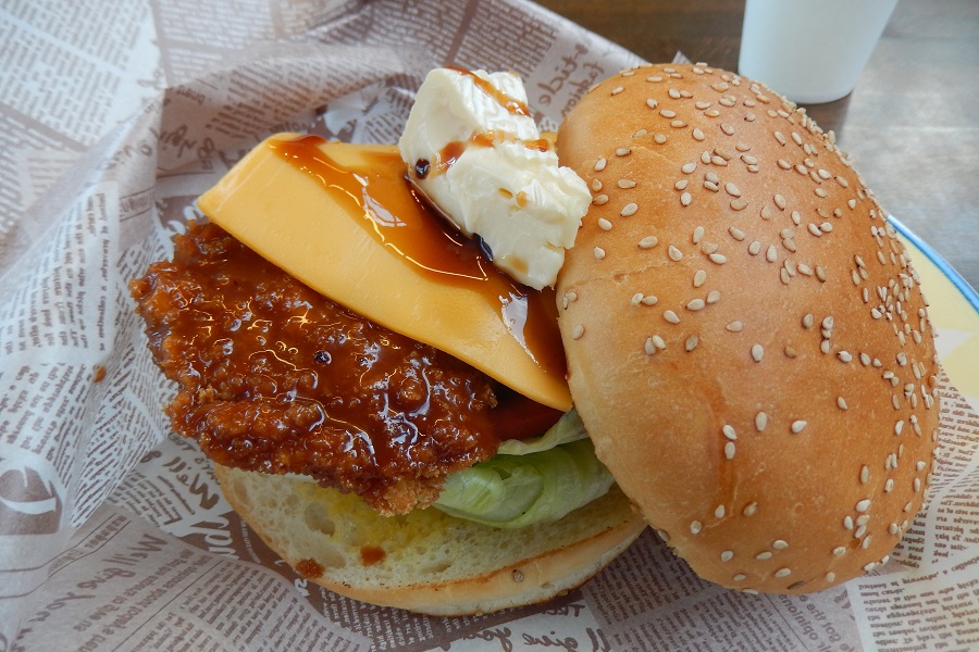 ▲Cafe&Hamburger Ra-maru的下田漢堡