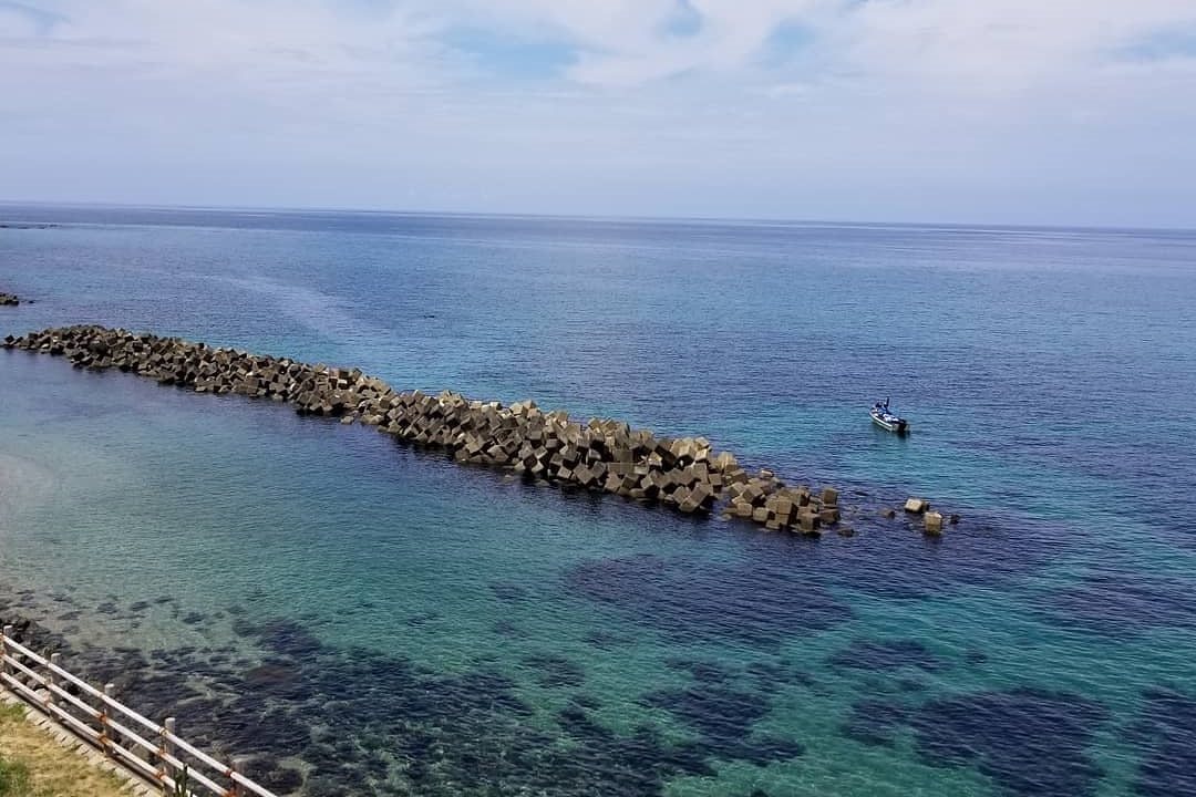 ▲晴空下超美的笹川流（圖片來源：道の駅笹川流れ 夕日会館）