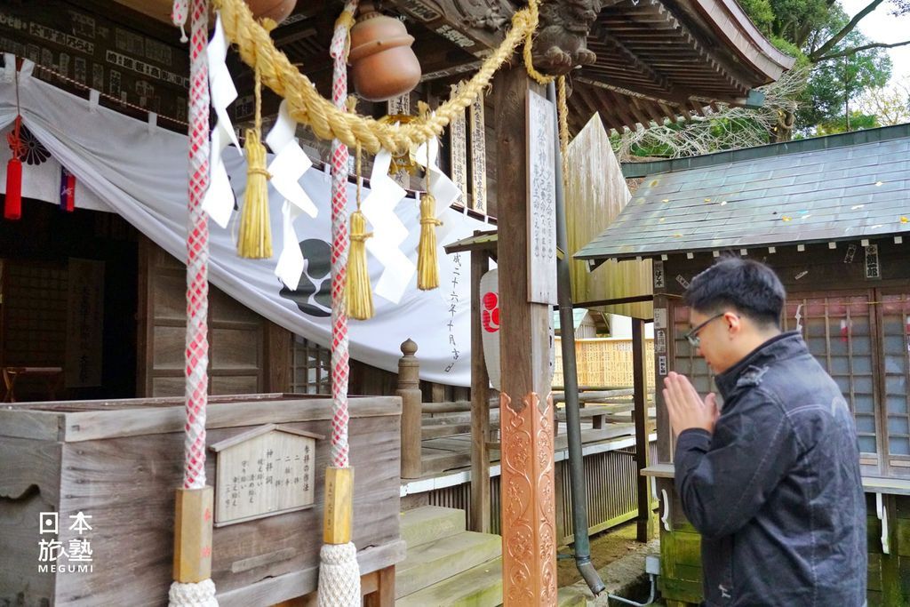 神社對於庇佑良緣成就特別有名，格外受到年輕參拜者青睞