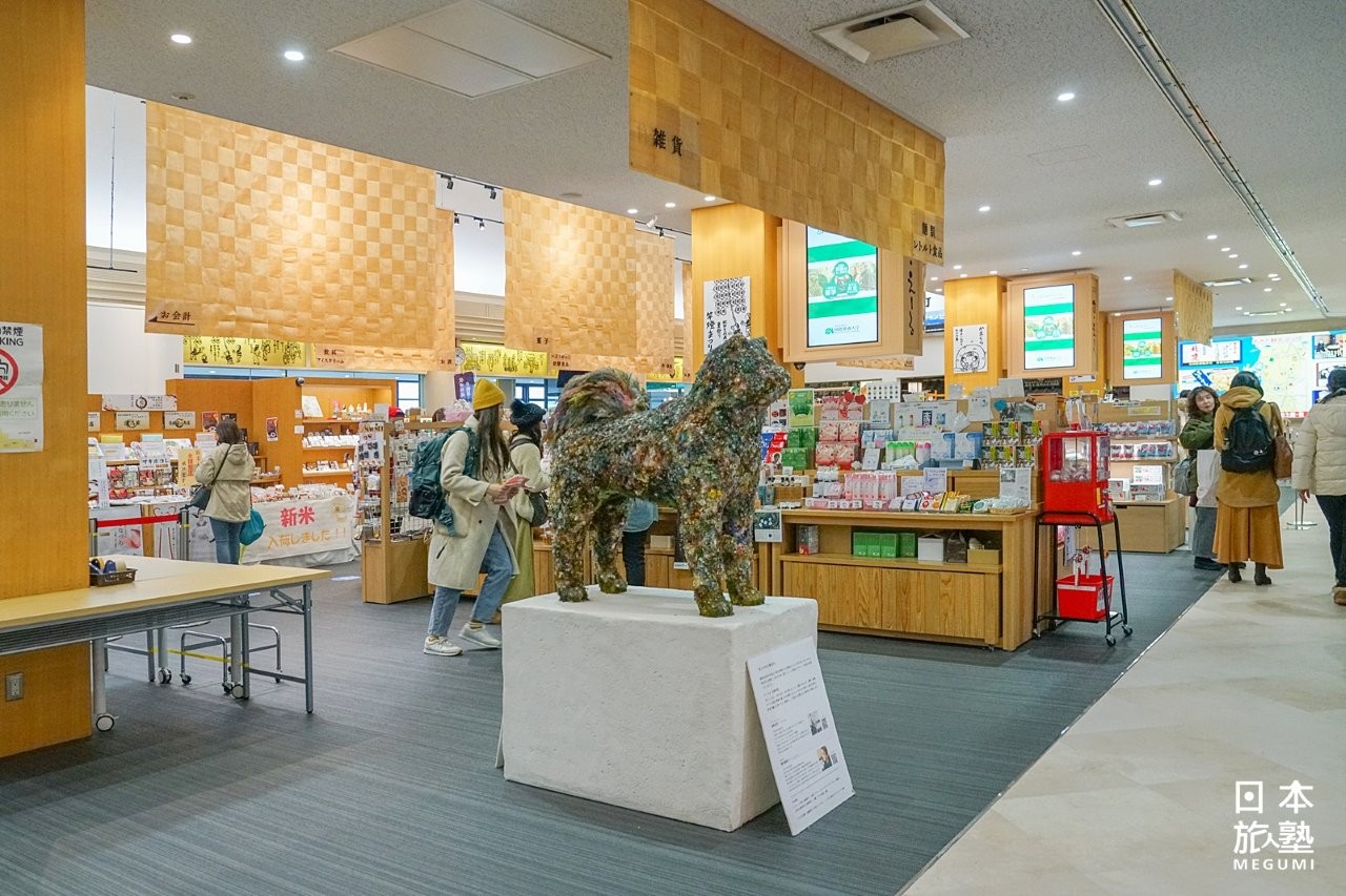 地方機場附設的伴手禮賣店，有時也不乏「機場限定」商品