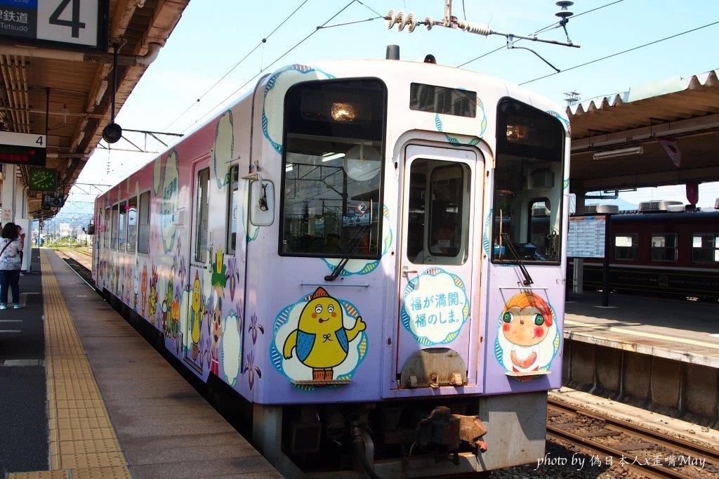 搭乘會津鐵道的景觀列車到湯野上溫泉車站