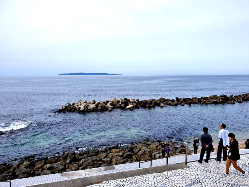 Getting up close to the Sea of Japan. (Image credit: JR East / Carissa Loh)