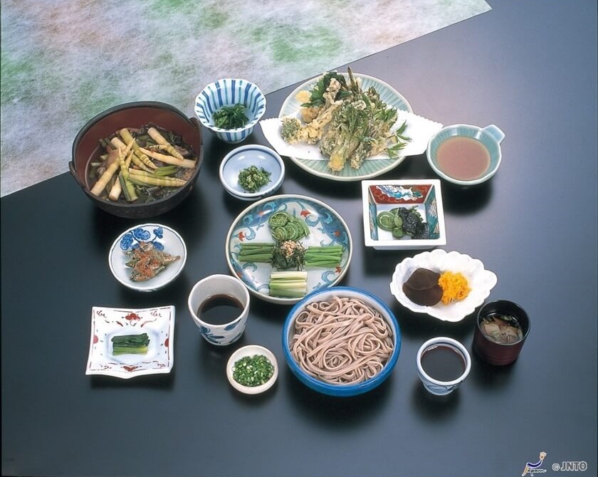 山形的料理融合了大量的海鮮和山地蔬菜。(Image credit: Daisuke Yatsui / JNTO)
