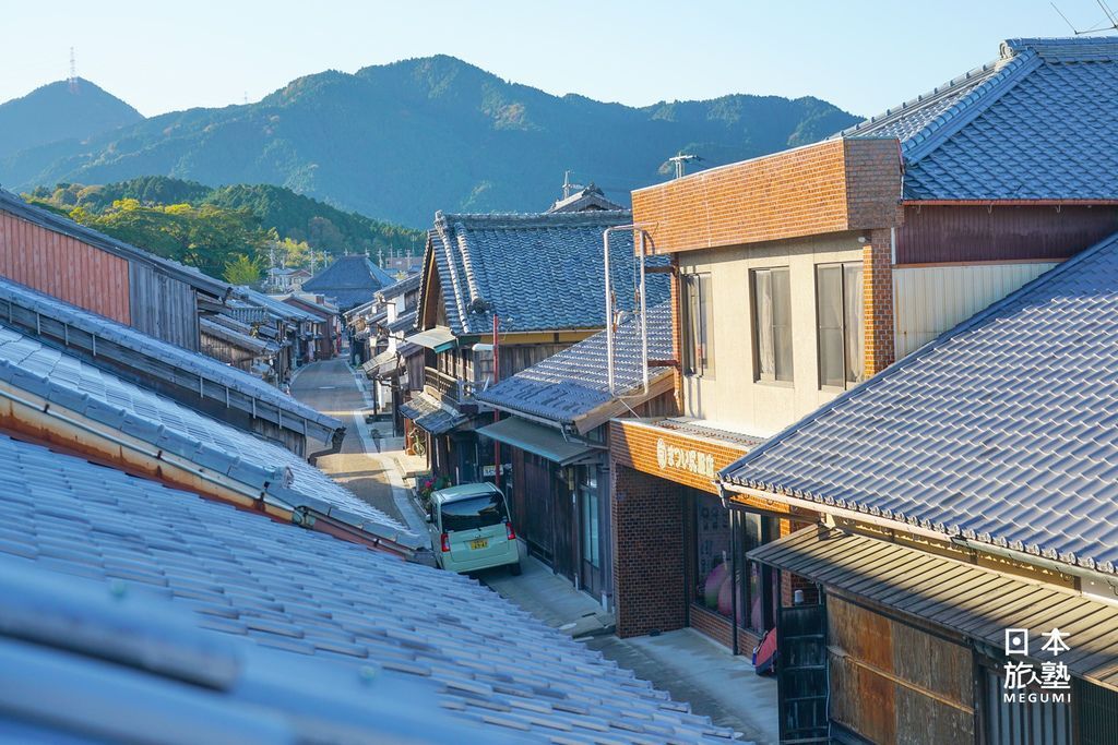 路底的建築，即為地藏院