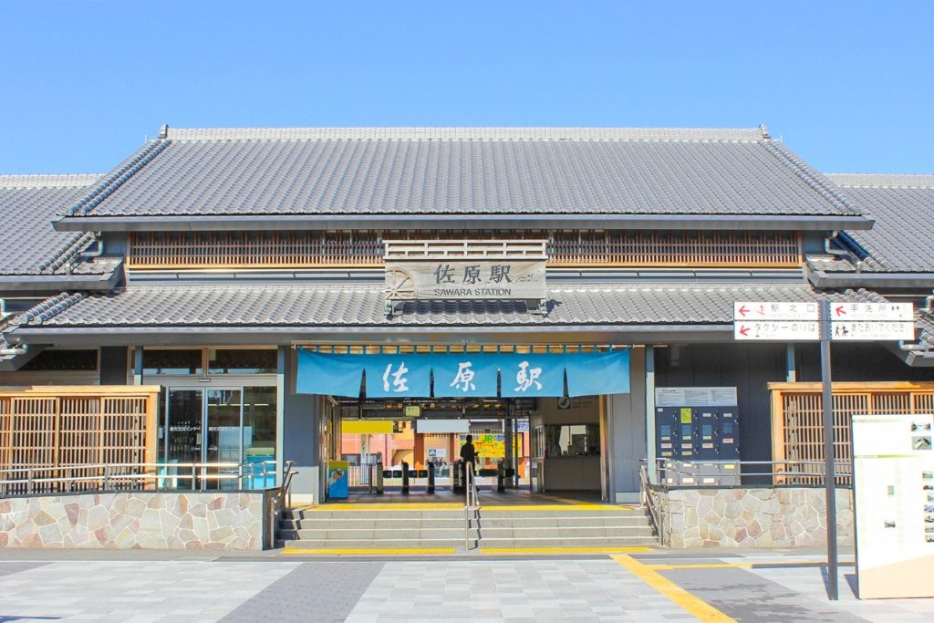 以町屋做為意象設計的佐原站外觀