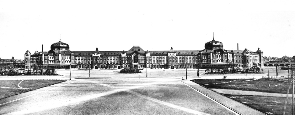 1914年竣工的東京車站原紅磚建築。(Image credit: The Railway Museum)