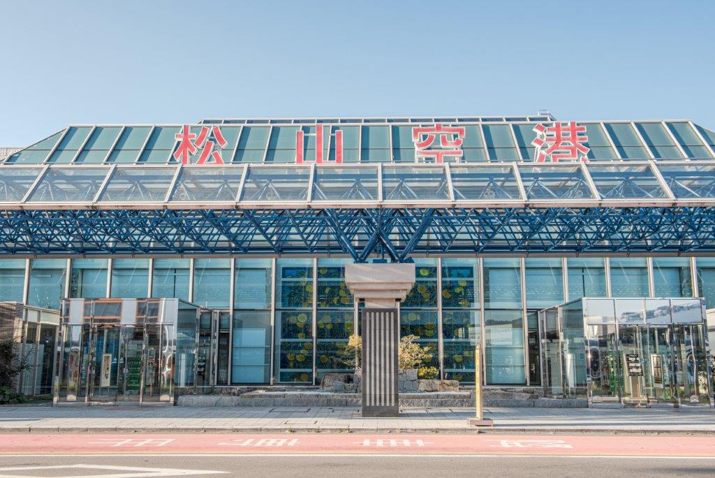 四國道後溫泉 神隱少女湯屋場景圓夢，三千年古溫泉、吃鯛魚飯、道後溫泉商店街伴手禮