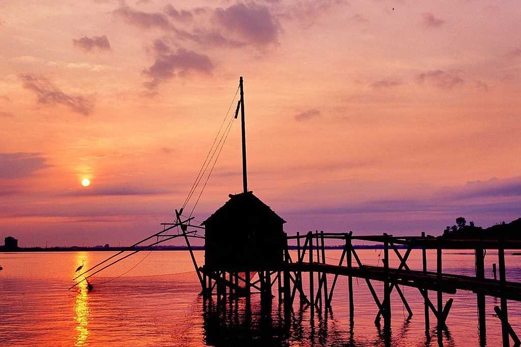 山陰絶景之旅～東郷湖畔盡享足湯、湖色、星空療癒時光