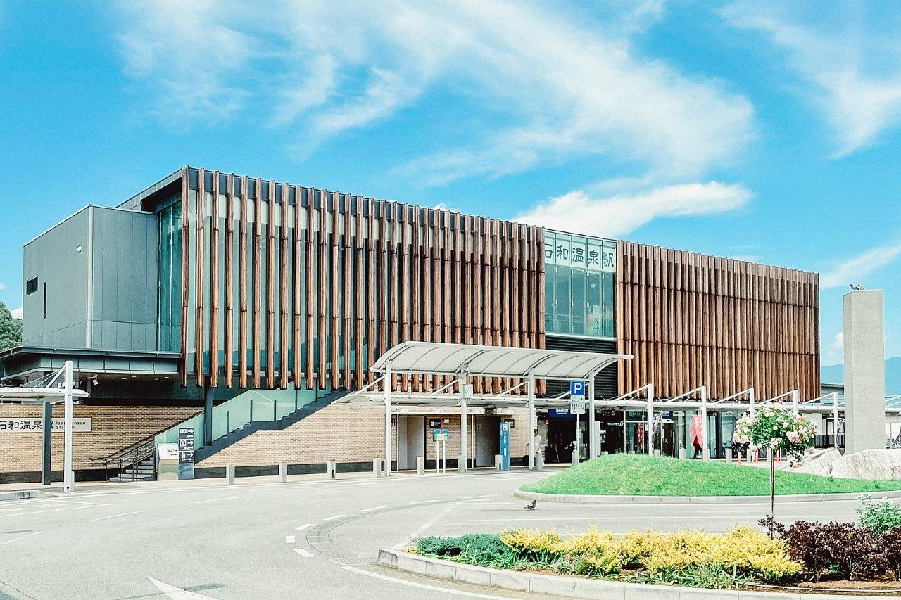 ＜JR石和溫泉站＞桃子與葡萄的桃源鄉，山梨第一的石和溫泉鄉