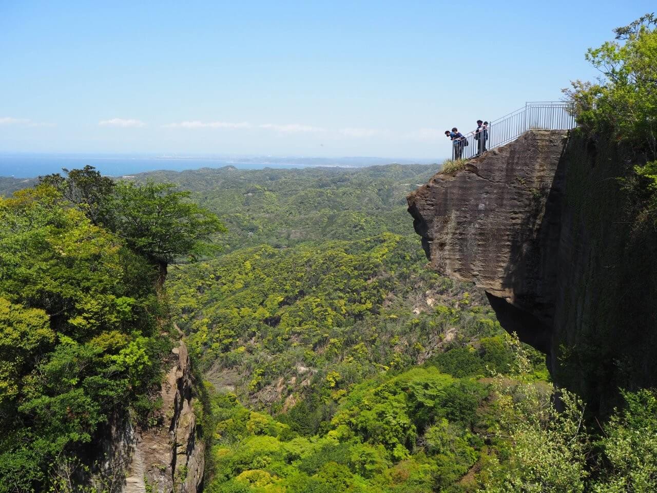 走進鋸山｜採石遺跡、千尊羅漢與地獄窺望台的壯麗山旅