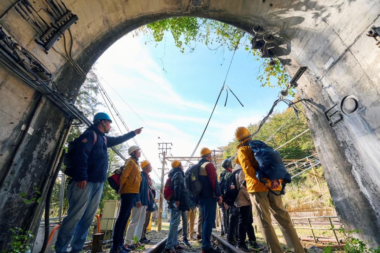 鐵道穿越歷史的城市｜從溫泉到廢線健行，走進群馬・安中的一日小旅行
