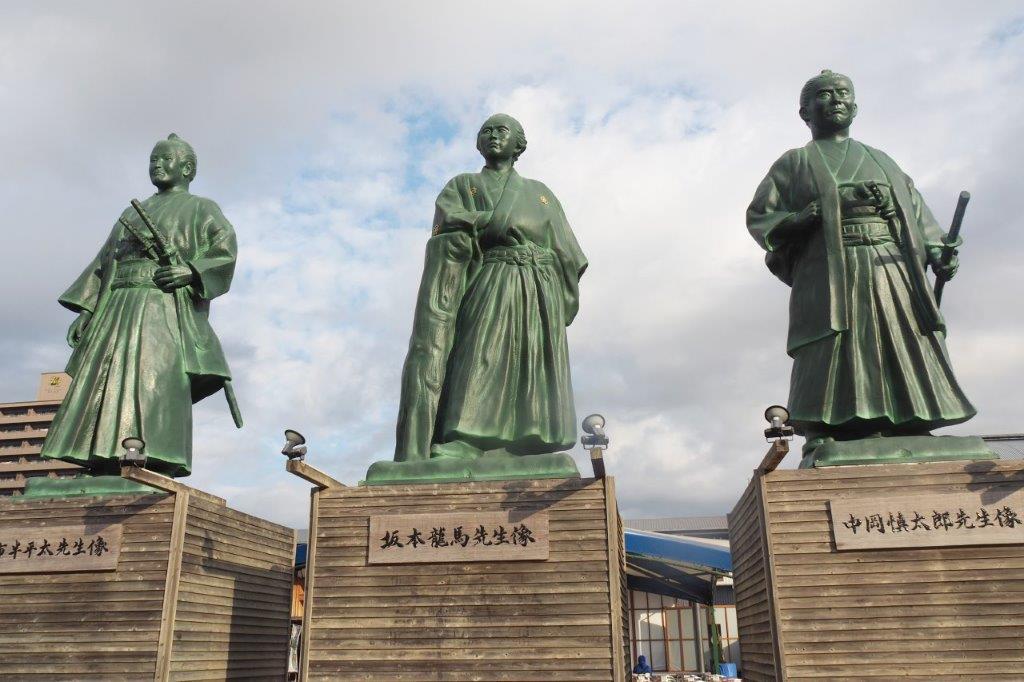 自然絕景x歷史文化x傳統工藝，還有最道地的熱情高知庶民文化